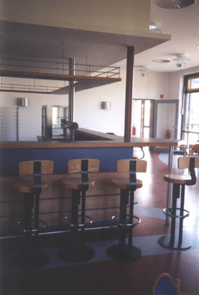 Referenzen BGS Cafeteria - 03.JPG (20480 Byte)